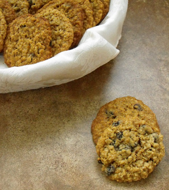 Oatmeal Raisin Cookies