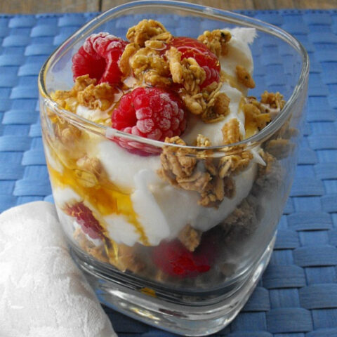 Honey Granola Yogurt Parfait