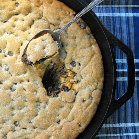 Skillet Chocolate Chip Cookie