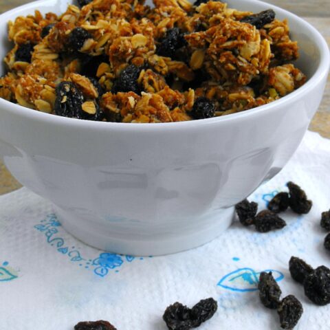 Oatmeal Clusters with Raisins