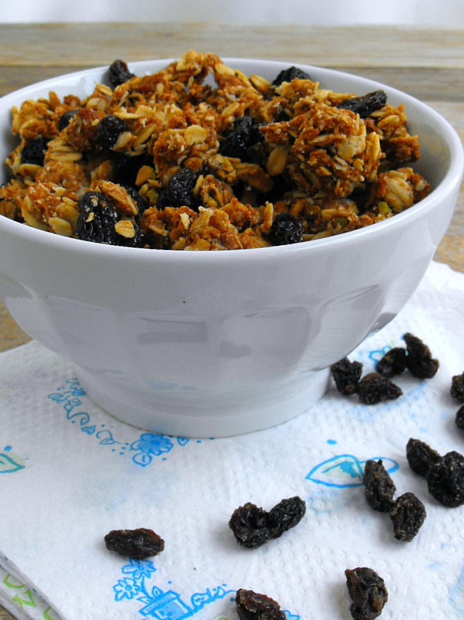 Oatmeal Clusters with Raisins