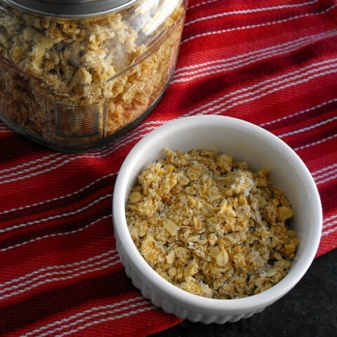 Cardamom Amaranth Granola