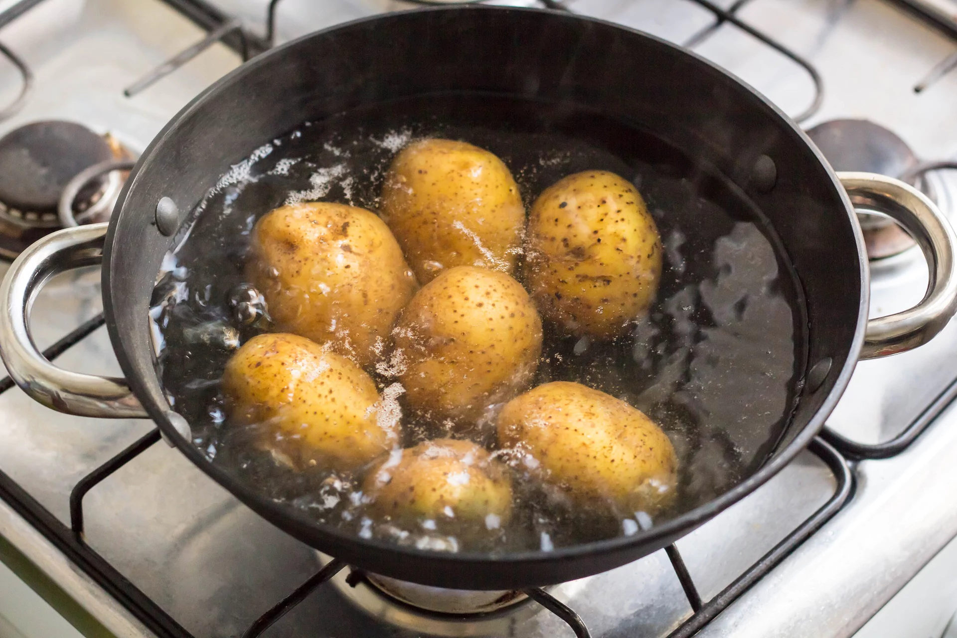 How long does it take to boil potatoes amerikanki