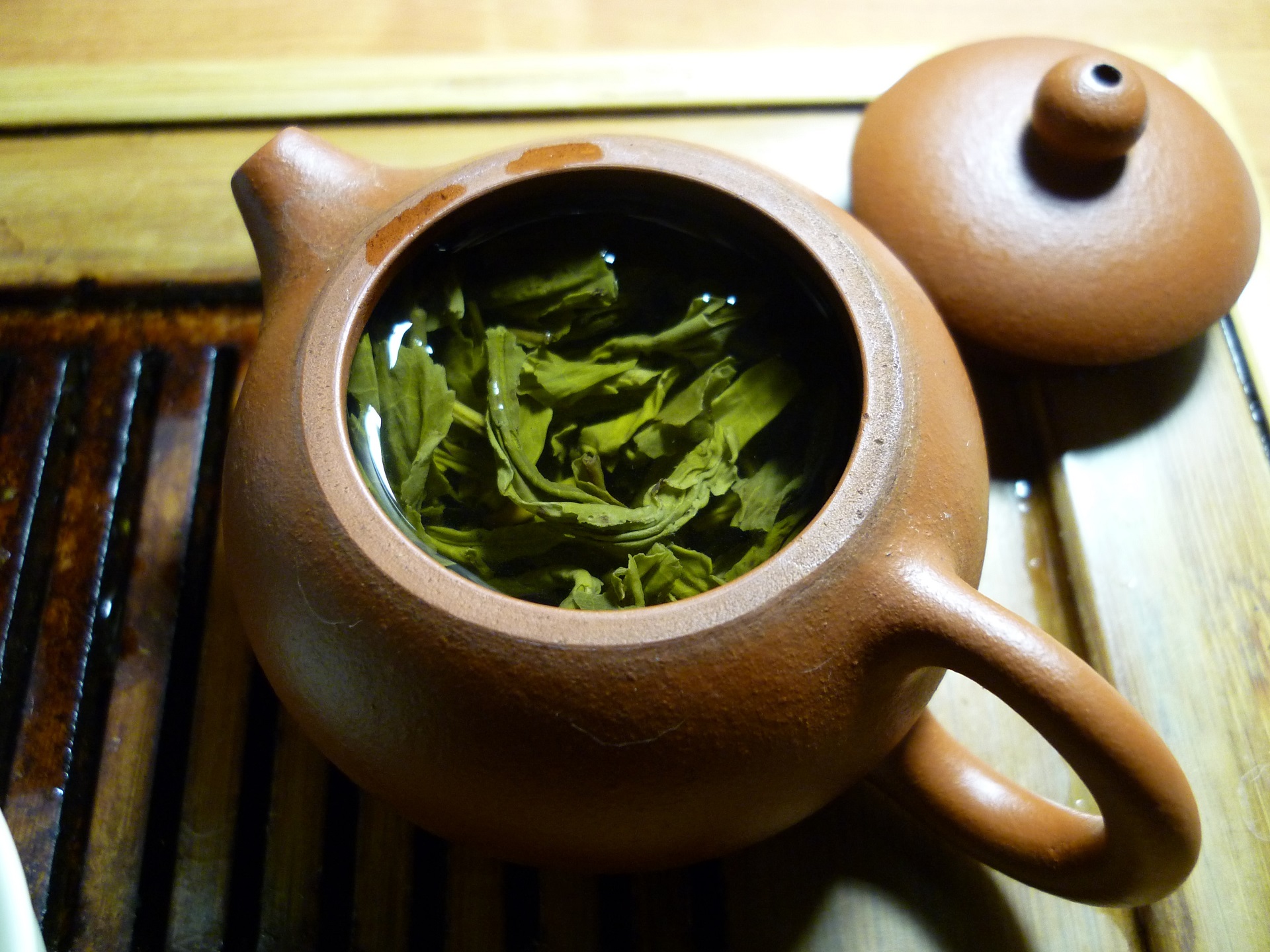 light-and-fresh-green-tea