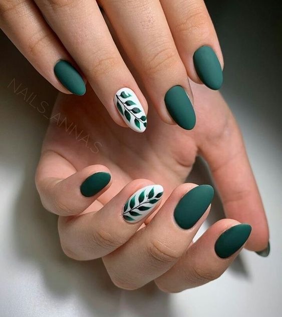 Leaf Nails 