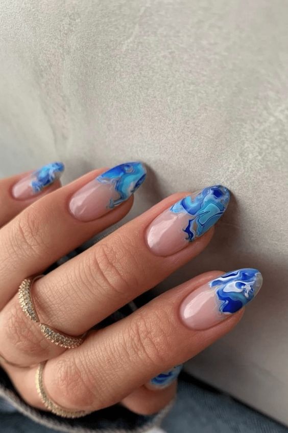 Marine Nails 