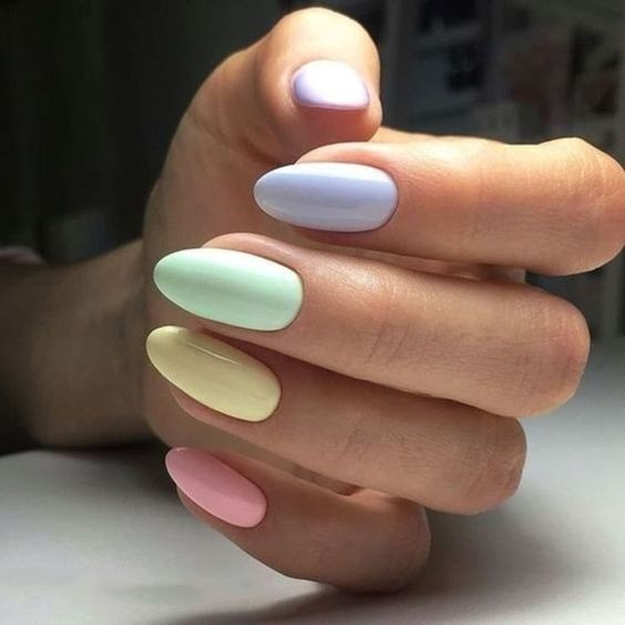 Pastel Nails 