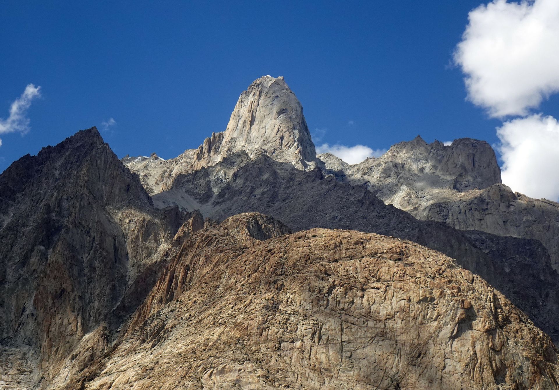 Baintha Brakk, Karakoram