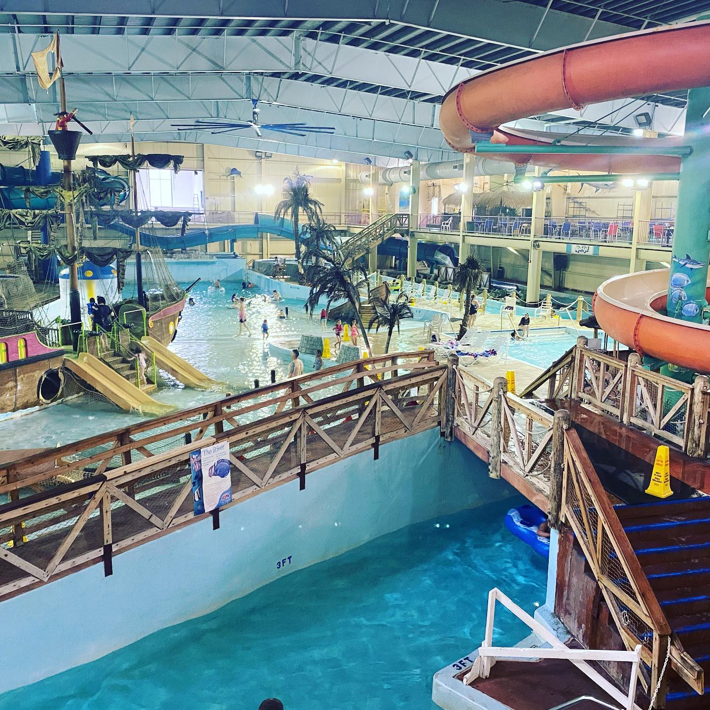 H2Oasis Indoor Waterpark, Alaska